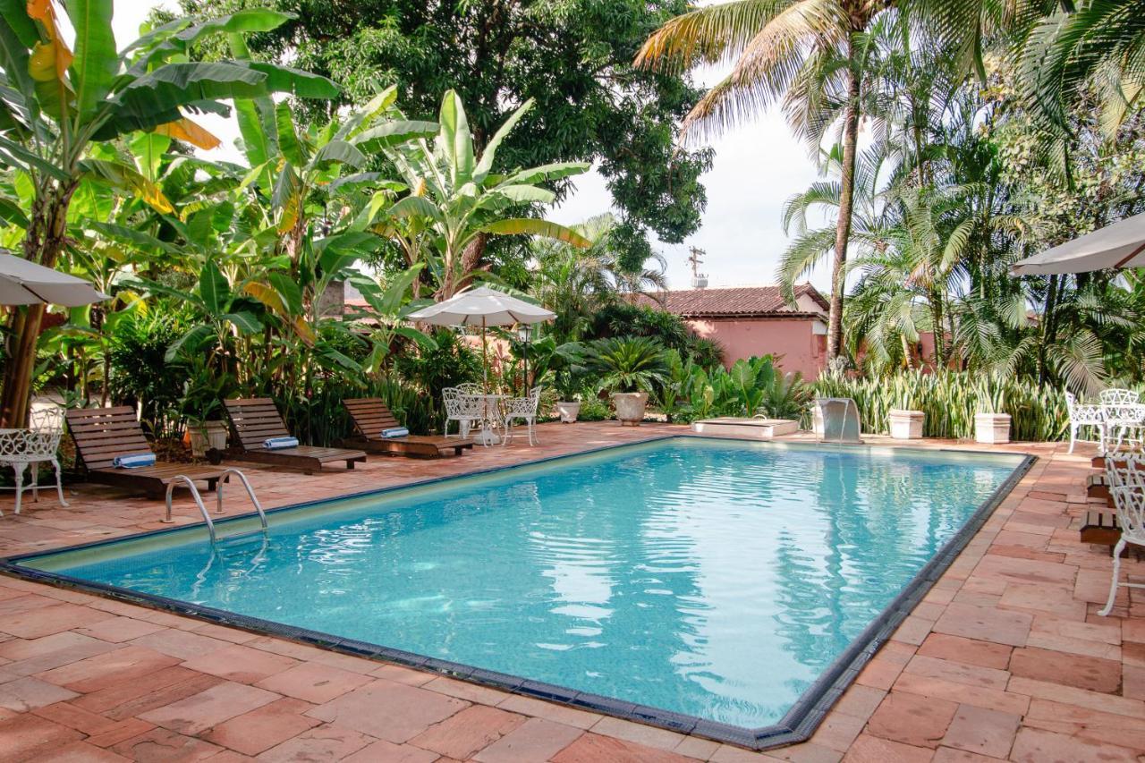 Pouse No Jardim *